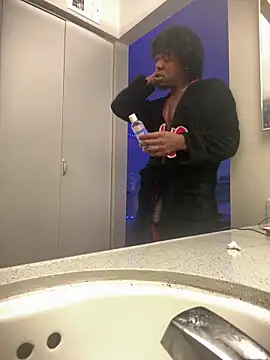 squirmxx10 online show from 02/05/26, 10:38