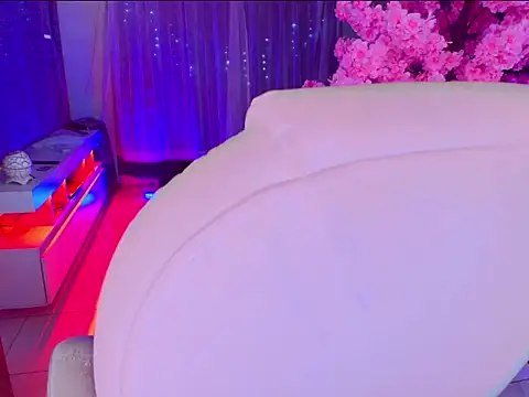 latexgoddes online show from 10/23/25, 01:26