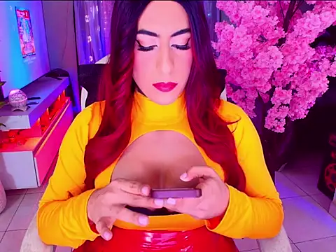 latexgoddes online show from 10/28/25, 05:56