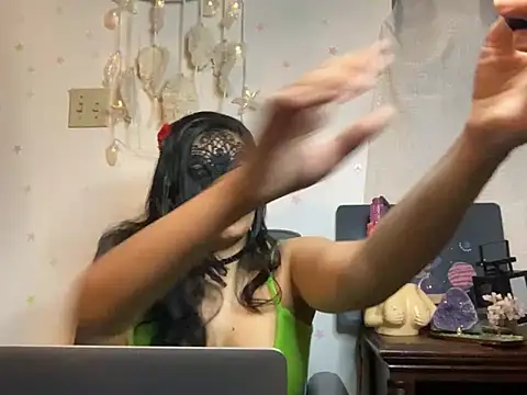 desiiiinigal online show from 04/04/26, 12:17