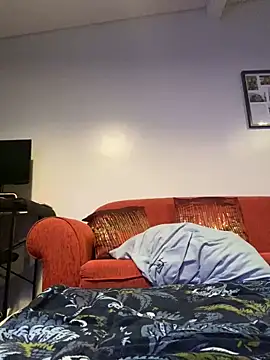 thequeenkendall2025 online show from 02/19/25, 10:45