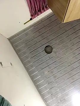 Snapshot of Girl_milk7 chatting on 10/23/25, 06:12 Girl milk7 online show from 10/23/25, 06:12