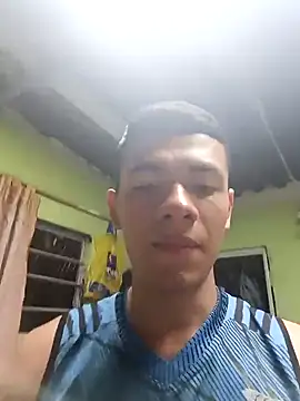 Snapshot of andresiito203 chatting on 02/05/25, 04:37 andresiito203 online show from 02/05/25, 04:37