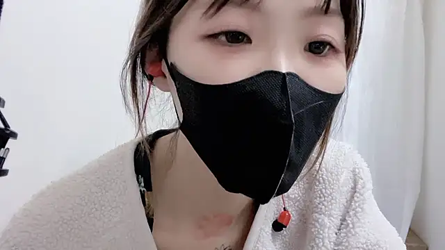 Snapshot of Chu1314 chatting on 02/26/25, 06:48 Chu1314 online show from 02/26/25, 06:48