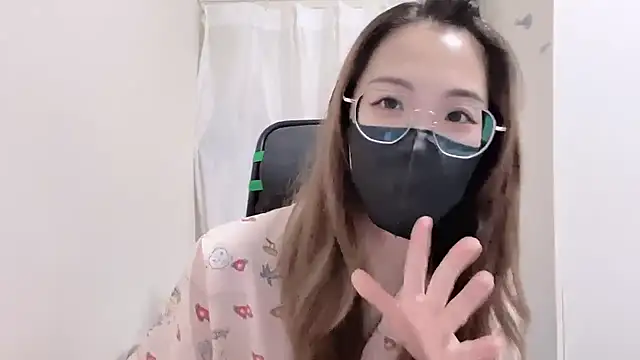 Snapshot of Chu1314 chatting on 10/17/25, 03:36 Chu1314 online show from 10/17/25, 03:36