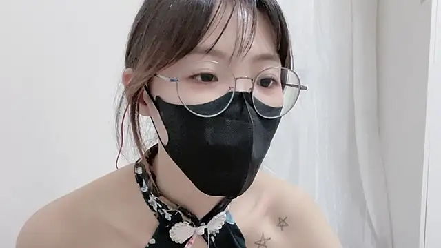 Snapshot of Chu1314 chatting on 03/02/25, 05:52 Chu1314 online show from 03/02/25, 05:52