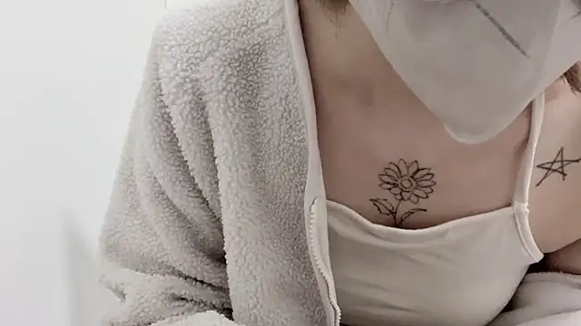 Snapshot of Chu1314 chatting on 02/18/25, 03:31 Chu1314 online show from 02/18/25, 03:31