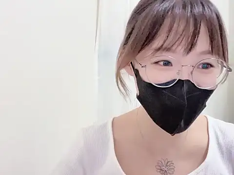 Snapshot of Chu1314 chatting on 03/13/25, 03:39 Chu1314 online show from 03/13/25, 03:39