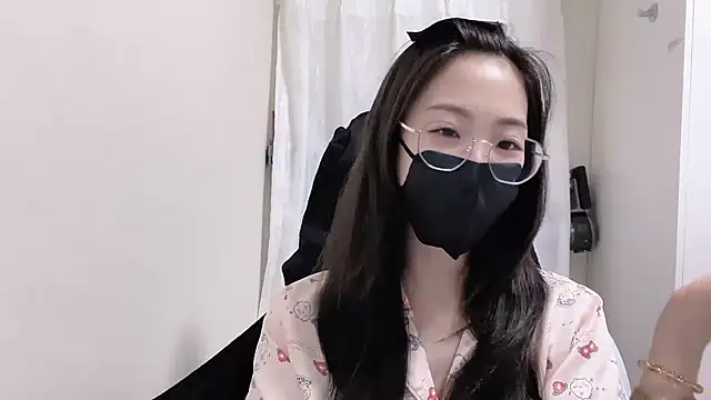 Chu1314 online show from 11/09/25, 03:38