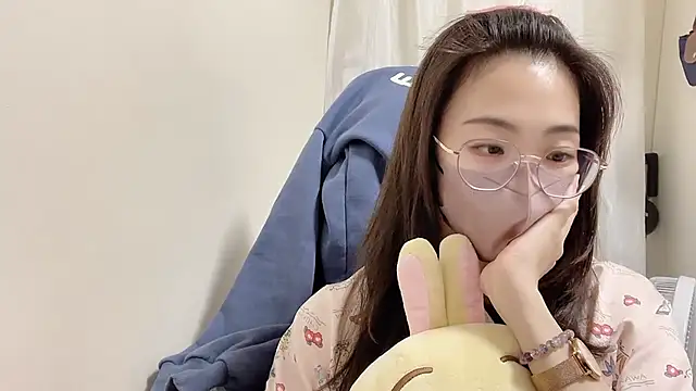 Chu1314 online show from 12/05/25, 03:43