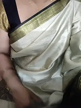 Snapshot of laxmitelugu78 chatting on 09/28/25, 02:57 laxmitelugu78 online show from 09/28/25, 02:57