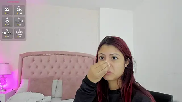 Kendall  Fox online show from 11/15/25, 06:39