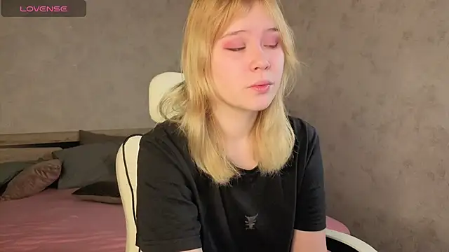 Amy Kimberlly online show from 11/10/25, 12:15