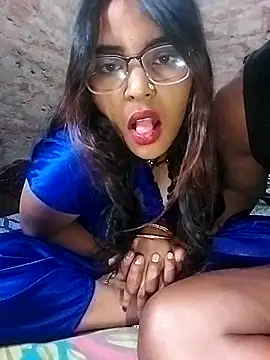 Simrandeshipp online show from 02/25/25, 08:21