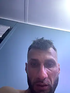 sexyhotstud12 online show from 12/15/25, 07:03