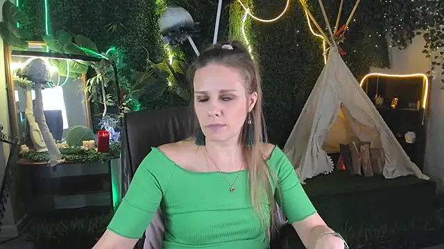 EmiliaBedy online show from 03/11/25, 09:24