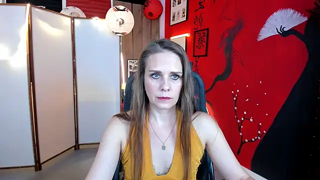 EmiliaBedy online show from 09/16/25, 09:10