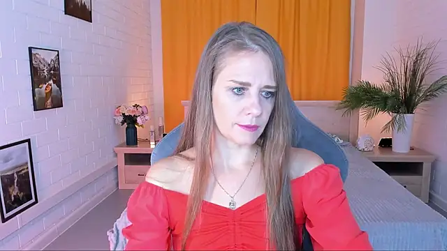 EmiliaBedy online show from 10/01/25, 09:14