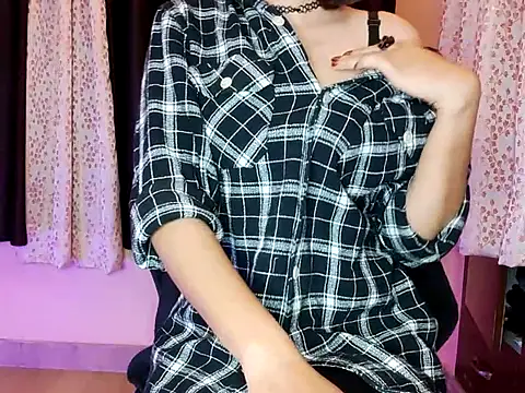 Snapshot of Aapsara_ chatting on 02/06/25, 04:47 Aapsara online show from 02/06/25, 04:47