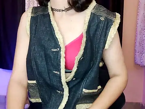 Snapshot of Aapsara_ chatting on 02/23/25, 04:35 Aapsara online show from 02/23/25, 04:35