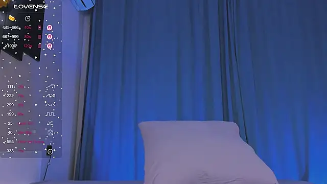 Shiny Jennifer online show from 11/13/25, 05:22