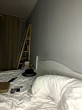 bunnythetailor online show from 10/15/25, 09:01