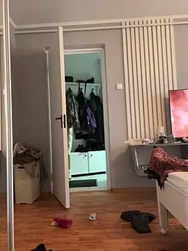 bunnythetailor online show from 01/31/25, 10:20