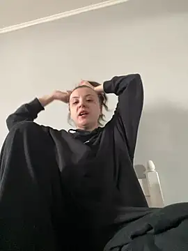 bunnythetailor online show from 02/16/26, 10:47