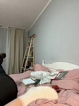 bunnythetailor online show from 11/05/25, 08:45