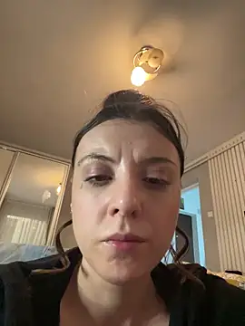 bunnythetailor online show from 02/03/25, 04:52