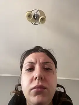 bunnythetailor online show from 02/25/25, 08:14