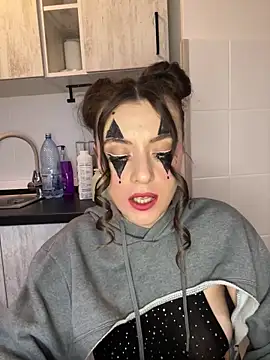 bunnythetailor online show from 02/01/25, 05:39