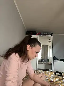 bunnythetailor online show from 04/04/26, 06:31