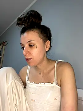 bunnythetailor online show from 11/09/25, 06:45