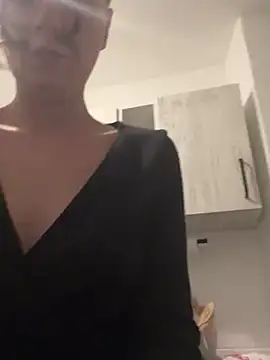 bunnythetailor online show from 01/31/25, 10:52