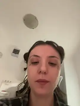 bunnythetailor online show from 02/02/25, 03:28