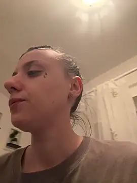 bunnythetailor online show from 01/28/25, 05:35