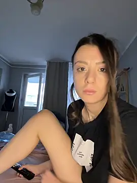 bunnythetailor online show from 11/06/25, 01:48