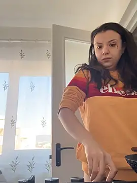 bunnythetailor online show from 12/14/25, 12:22