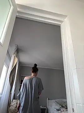 bunnythetailor online show from 02/20/25, 12:25