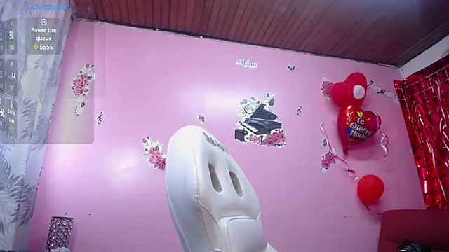 Snapshot of Sofii_cutee chatting on 03/03/25, 12:50 Sofii cutee online show from 03/03/25, 12:50