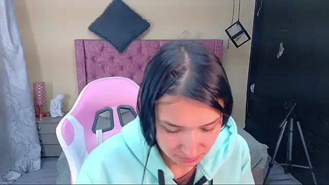 Sofii cutee online show from 12/18/25, 11:58