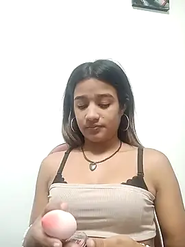 Jenner Macpherson online show from 02/06/25, 12:37