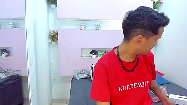 Snapshot of Nikki_and_Mayk chatting on 02/24/26, 02:34 Nikki and Mayk online show from 02/24/26, 02:34