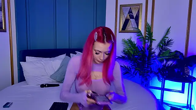 AylaPearl online show from 11/22/25, 08:08