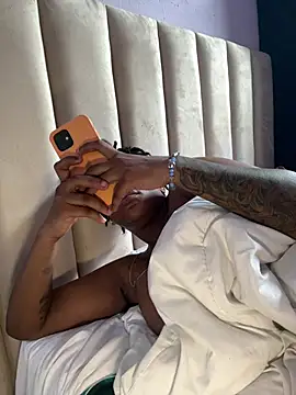 Boneca25 online show from 03/12/26, 10:41