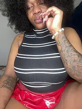 Boneca25 online show from 02/23/26, 07:14