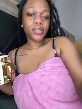 Snapshot of Boneca25 chatting on 06/26/26, 11:16 Boneca25 online show from 06/26/26, 11:16