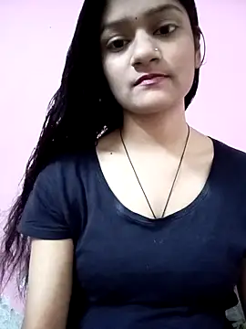 Snapshot of Tanu-00 chatting on 09/30/25, 03:40 Tanu-00 online show from 09/30/25, 03:40