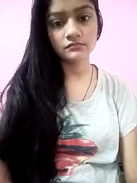 Snapshot of Tanu-00 chatting on 09/28/25, 02:13 Tanu-00 online show from 09/28/25, 02:13